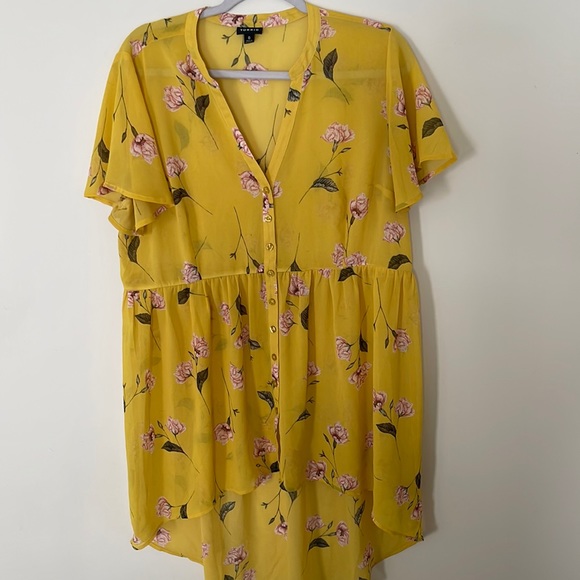 Torrid Yellow floral Top - Picture 11 of 11